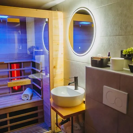 Med Smrekami - With Chalet, Sauna And Jacuzzi Dom wakacyjny