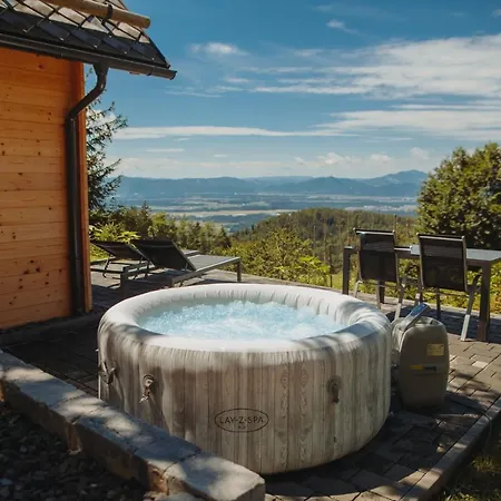 Med Smrekami - With Chalet, Sauna And Jacuzzi *